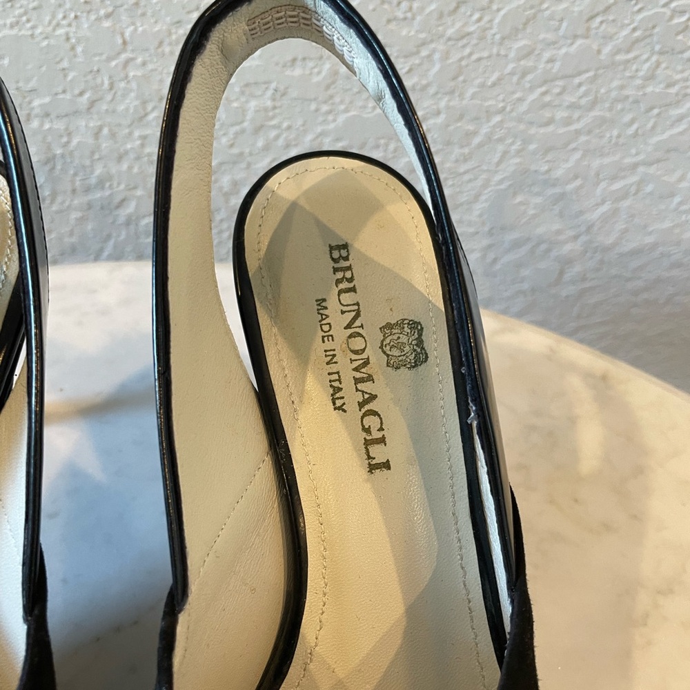 Bruno Magli Italy Black Leather Slingback Heels Gold Heel Pointed Toe 36 - Picture 6 of 9